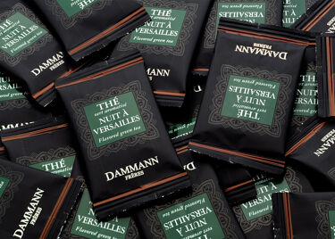 Nuit à Versailles, box of 24 enveloped Cristal® sachets