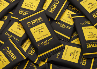 Thé noir Darjeeling BIO, 24 sachets Cristal® enveloppés- Café Joyeux