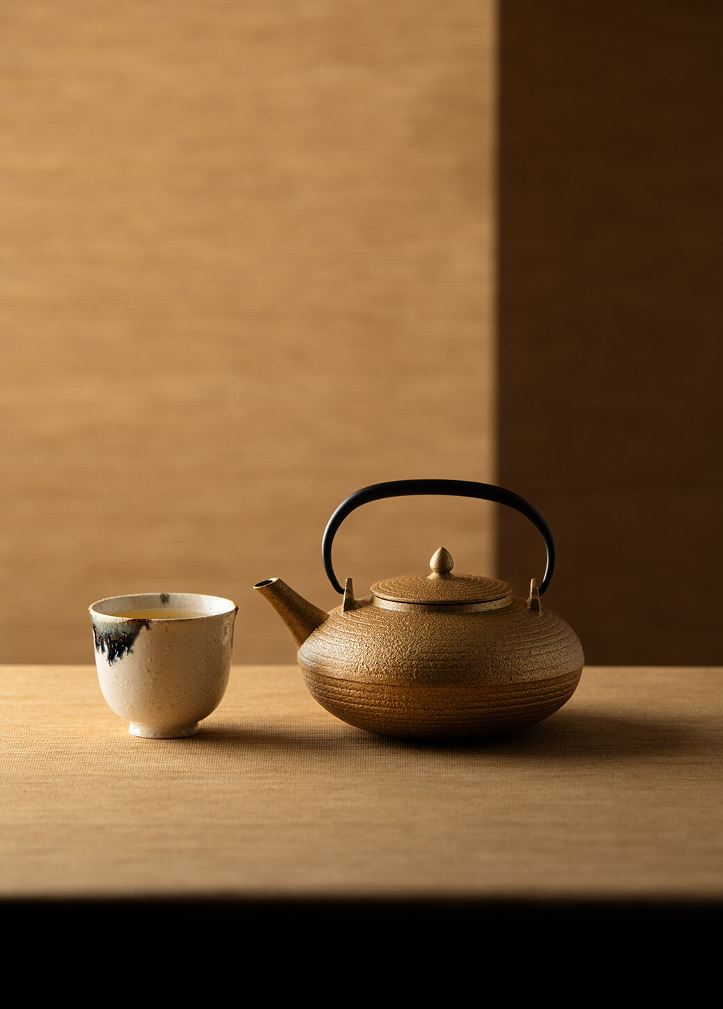 Japanese cast iron teapot - itome 0.70L Gold
